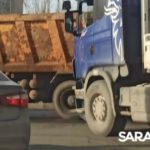 На Шехурдина в Саратове фура притерлась к иномарке
