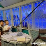 В Саратов прибыл «Поезд Победы» — первая в мире иммерсивная инсталляция, размещенная в движущемся составе поезда! В Саратов прибыл «Поезд Победы» — первая в мире иммерсивная инсталляция, размещенная в движущемся составе поезда!