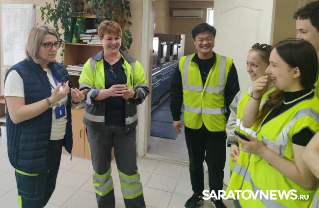 Саратовских студентов удивили одуванчики и масштаб производства цемента на Вольском заводе Саратовских студентов удивили одуванчики и масштаб производства цемента на Вольском заводе