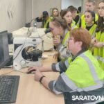 Саратовских студентов удивили одуванчики и масштаб производства цемента на Вольском заводе Саратовских студентов удивили одуванчики и масштаб производства цемента на Вольском заводе