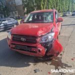 В тройном ДТП в Энгельсе пострадала девушка на мотоцикле