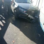 В центре Энгельса «Лада» протаранила автобус В центре Энгельса «Лада» протаранила автобус
