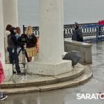 Дождь в Саратове не спугнул съемки сериала «Комбинация» Дождь в Саратове не спугнул съемки сериала «Комбинация»
