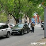 В Саратове на улице Чернышевского столкнулись две легковушки