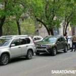 В Саратове на улице Чернышевского столкнулись две легковушки