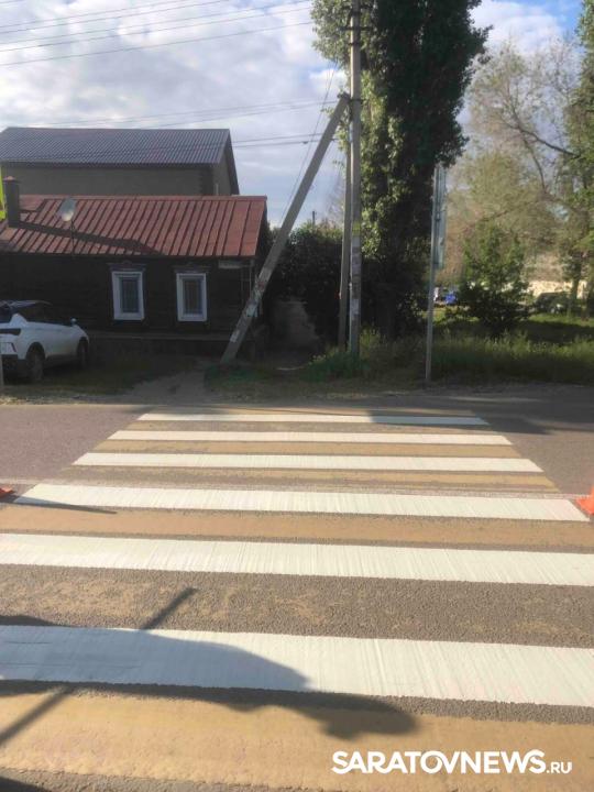В Энгельсе продолжается обновление пешеходных переходов на городских улицах В Энгельсе продолжается обновление пешеходных переходов на городских улицах