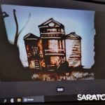 В Ночь музеев саратовцы смотрели в телескоп, играли на волынке и рисовали песком