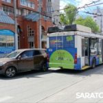 Троллейбус столкнулся с иномаркой на Чернышевсого в Саратове Троллейбус столкнулся с иномаркой на Чернышевсого в Саратове