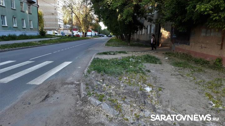 В Саратове нарисовали «пешеходный переход в никуда» В Саратове нарисовали «пешеходный переход в никуда»
