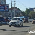 Троллейбус и маршрутка устроили транспортный коллапс на 3-й Дачной в Саратове