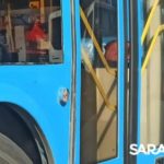 Троллейбус и маршрутка устроили транспортный коллапс на 3-й Дачной в Саратове