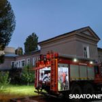 На территории саратовской горбольницы дымился склад