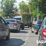 ДТП на кольце НИИ в Саратове создало многокилометровую пробку на Шехурдина