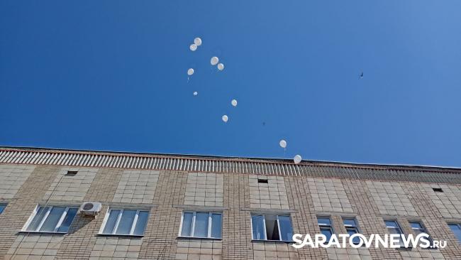 В День России в Саратовской городской межрайонной поликлинике №1 открыли Доску Почета В День России в Саратовской городской межрайонной поликлинике №1 открыли Доску Почета