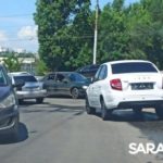 Старый «немец» протаранил нового «китайца» на Танкистов в Саратове