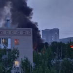 У «Оранжевого» в Саратове полыхает заброшенный дом У «Оранжевого» в Саратове полыхает заброшенный дом