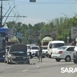 Из-за ДТП перед путепроводом в Заводском районе Саратова образовалась пробка Из-за ДТП перед путепроводом в Заводском районе Саратова образовалась пробка