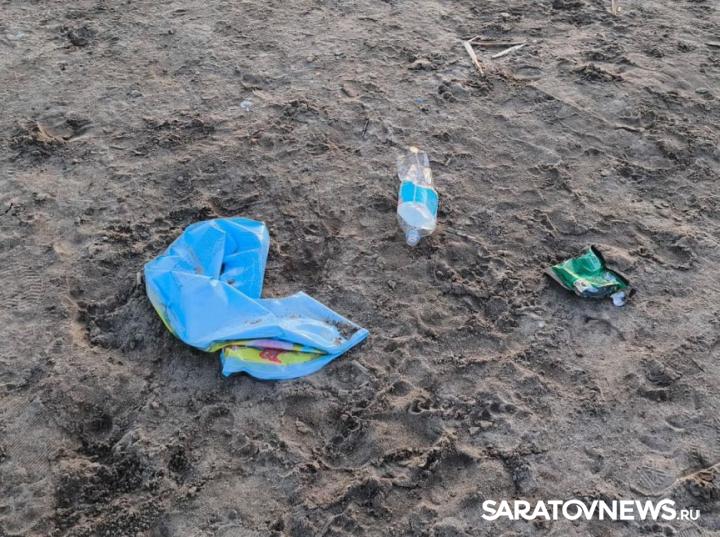 Энгельсские вандалы начали уничтожать городской пляж