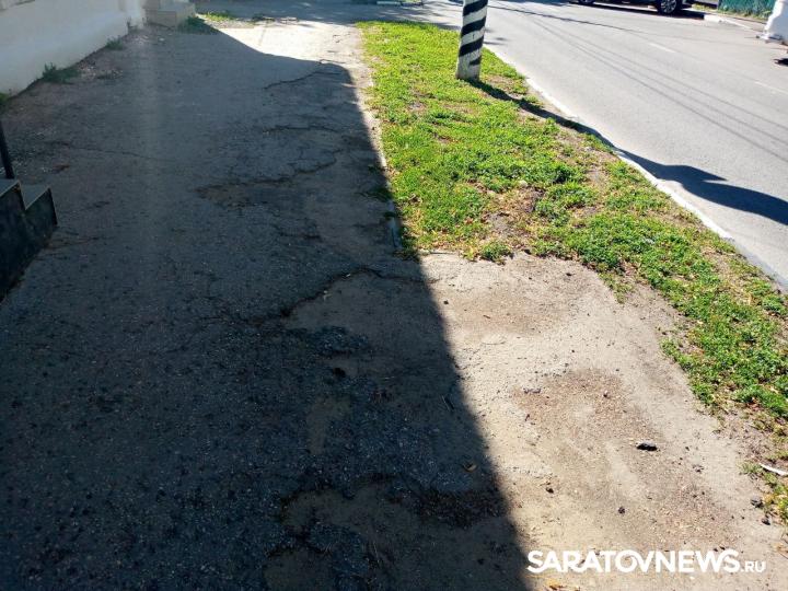 В центре города Энгельса отремонтируют пешеходную зону В центре города Энгельса отремонтируют пешеходную зону