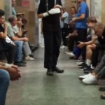 В Саратове пациенты по полдня сидят в очереди к травматологу В Саратове пациенты по полдня сидят в очереди к травматологу