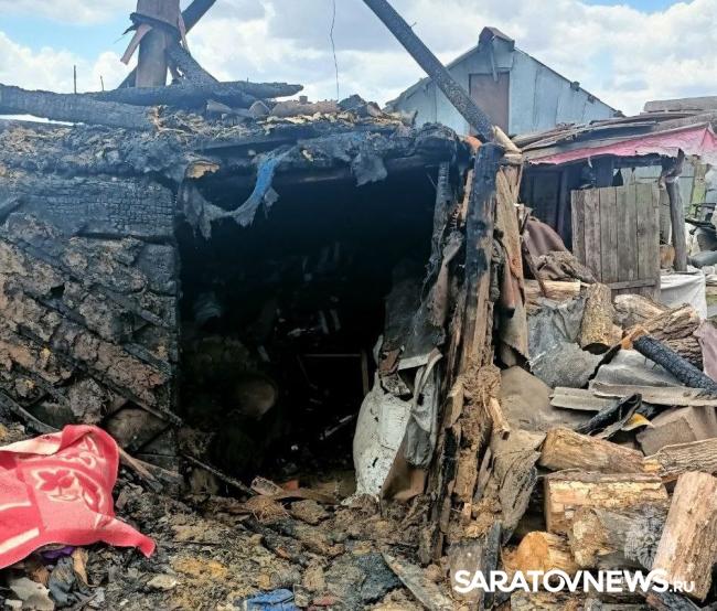 Четырехлетний ребенок погиб в горящей бане в Саратове Четырехлетний ребенок погиб в горящей бане в Саратове