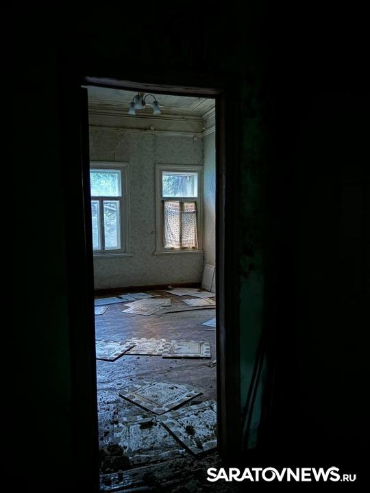 В Саратове у блокадницы списали деньги за коммунальные услуги в разрушающемся доме