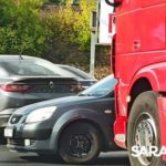 На кольце НИИ в Саратове грузовик столкнулся с иномарками