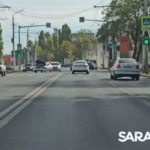 Две «Лады» на Московском шоссе затрудняют выезд из Саратова