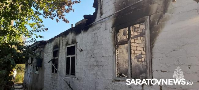Ночью на пожаре в Калининске погибла пожилая женщина Ночью на пожаре в Калининске погибла пожилая женщина