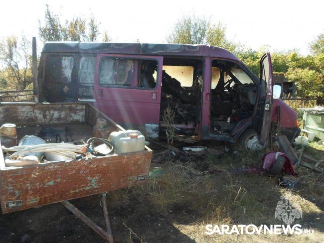 Жительница саратовского села палила сухостой и сожгла авто и сараи соседям Жительница саратовского села палила сухостой и сожгла авто и сараи соседям