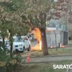 В Мирном переулке Саратова горела мусорка В Мирном переулке Саратова горела мусорка