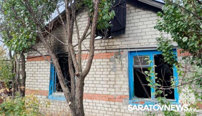 В саратовском селе горела квартира в двухквартирном доме В саратовском селе горела квартира в двухквартирном доме