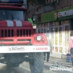На кольце «девятки» в Саратове горела пристройка к рынку На кольце «девятки» в Саратове горела пристройка к рынку