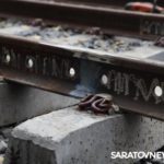 На маршруте скоростного трамвая сварили около километра рельсов