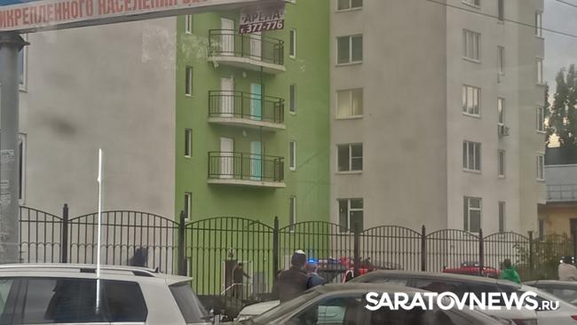 В саратовском ЖК *Ямайка» горит квартира В саратовском ЖК *Ямайка» горит квартира