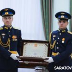Игорь Комаров вручил награду Героя России семье бойца СВО