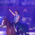 Саратовцам показали мастерство верховой езды