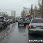 «ГАЗель» с иномаркой создали пробку на Чернышевского в Саратове