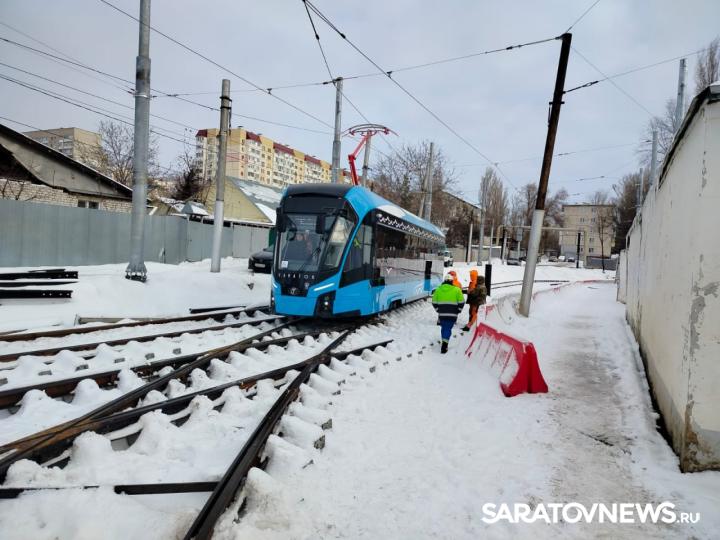 В Саратове состоялся пробный запуск трамвая «Львенок» В Саратове состоялся пробный запуск трамвая «Львенок»
