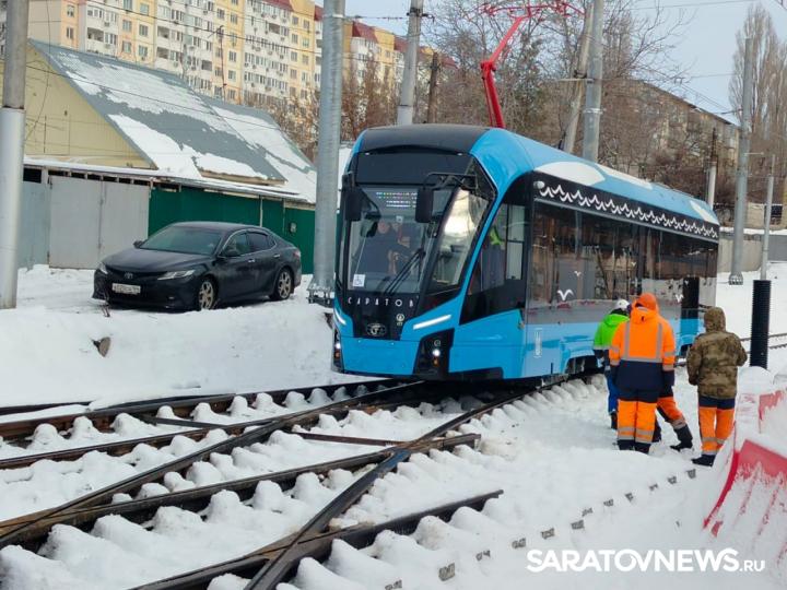 В Саратове состоялся пробный запуск трамвая «Львенок» В Саратове состоялся пробный запуск трамвая «Львенок»