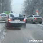 Две иномарки создали затор на проспекте Энтузиастов в Саратове Две иномарки создали затор на проспекте Энтузиастов в Саратове