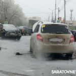 Машины разбились в аварии на Антонова в Саратове Машины разбились в аварии на Антонова в Саратове