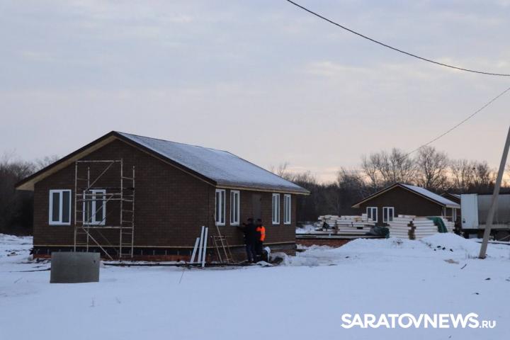 Панков: В Пугачевском районе строятся дома для сельхозработников Панков: В Пугачевском районе строятся дома для сельхозработников