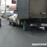 Две аварии на Шехурдина в Саратове собрали пробку более 3 км