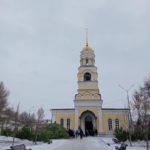 В Свято-Троицком соборе города Энгельса прошло торжественное богослужение