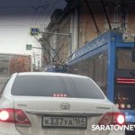 Автобусы и троллейбусы встали на Московской в Саратове из-за ДТП Автобусы и троллейбусы встали на Московской в Саратове из-за ДТП