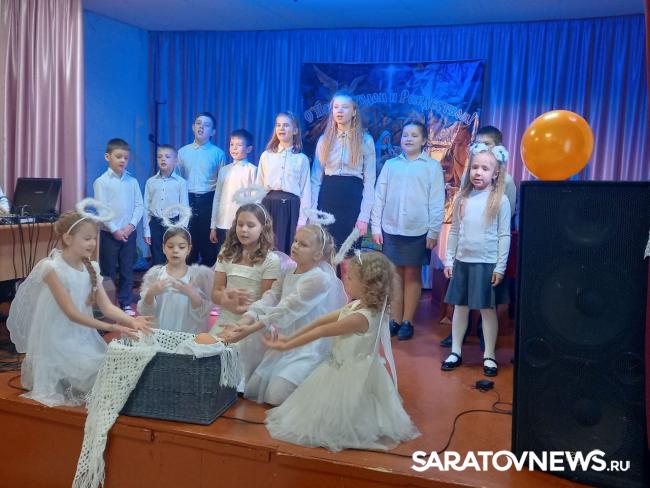Светлый праздник Рождества Светлый праздник Рождества