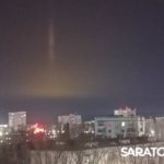 Ночью над Саратовом возник оранжевый столб