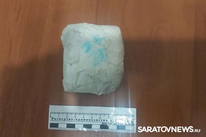 Двоим саратовцам грозит 20 лет колонии за сбыт «синтетики» Двоим саратовцам грозит 20 лет колонии за сбыт «синтетики»