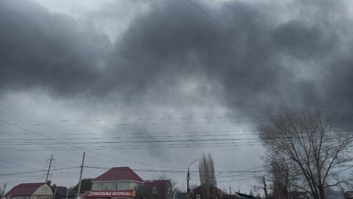 Атака БПЛА: в Энгельсе введен режим чрезвычайной ситуации Атака БПЛА: в Энгельсе введен режим чрезвычайной ситуации